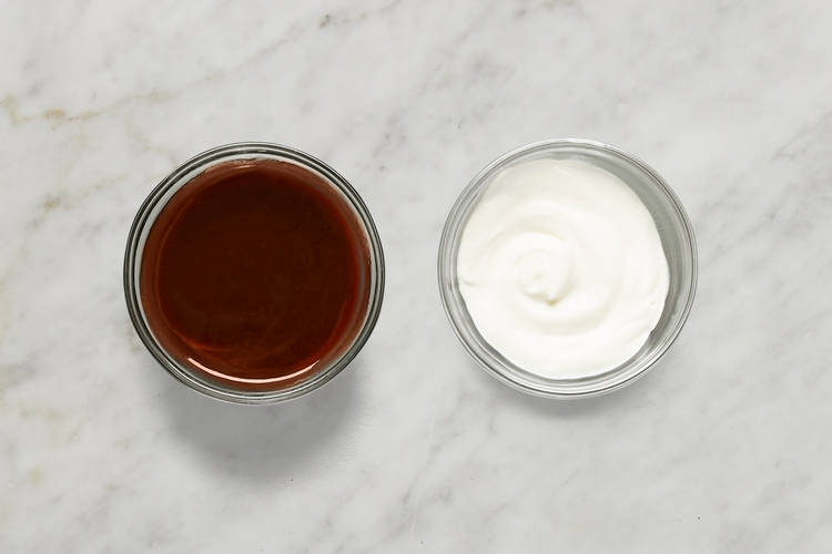 MAKE CREMA & SAUCE