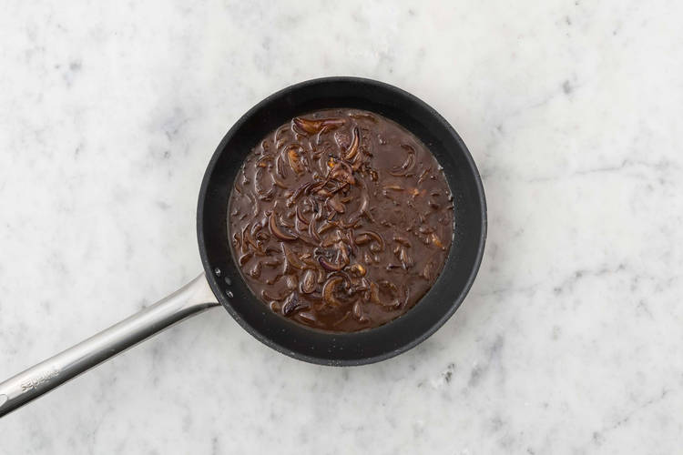 Make caramelized onion gravy