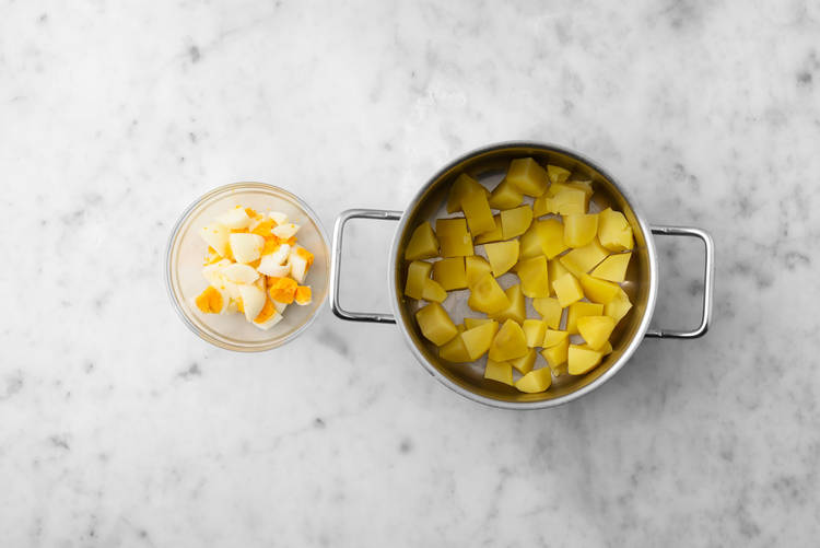 Aardappelen en eieren koken 
