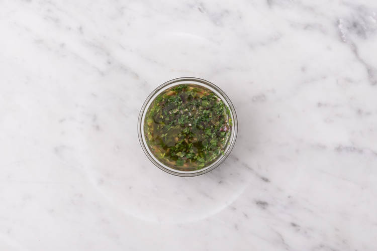 Chimichurri maken