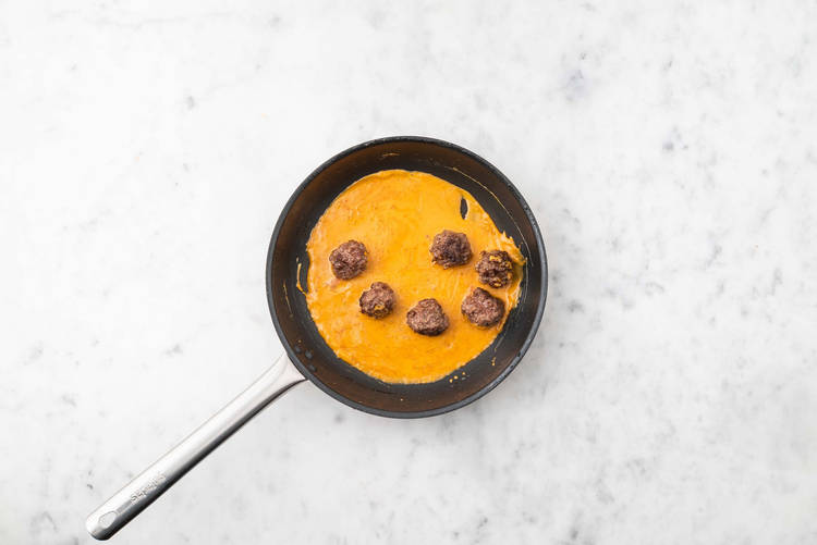 Gehaktballetjes bereiden