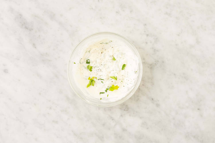 Préparer la sauce au fromage à la crème