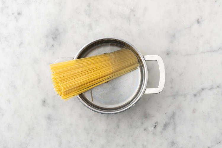 Cook spaghetti