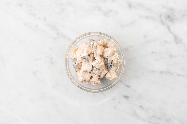 Make the Spiced Yoghurt