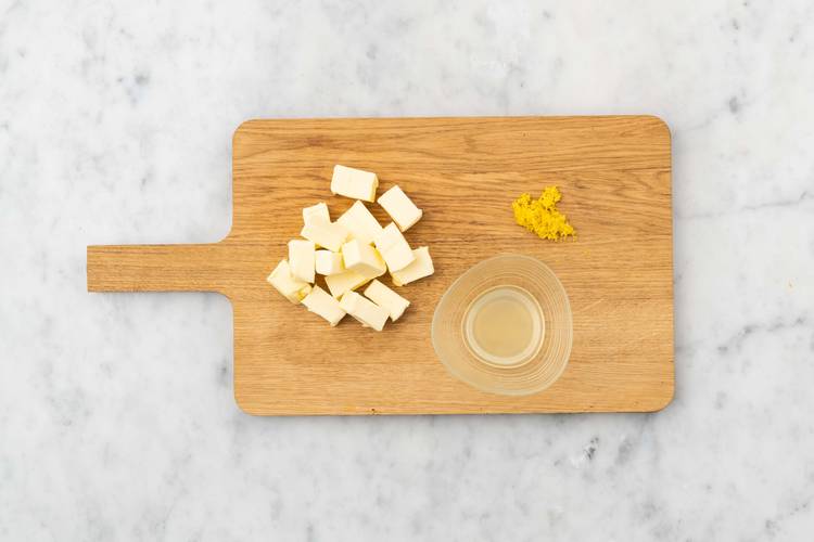 Préparer le sirop à la cannelle