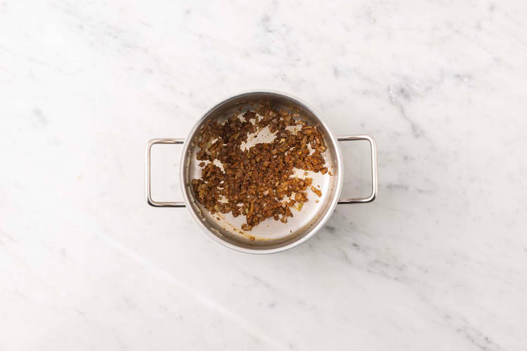 Fry and Spice the Onion