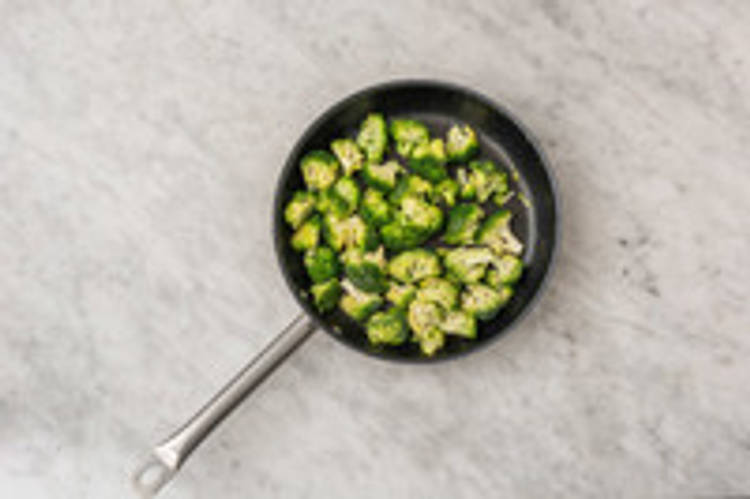 Cuire le brocoli au wok