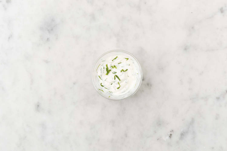 Förbered myntayoghurt