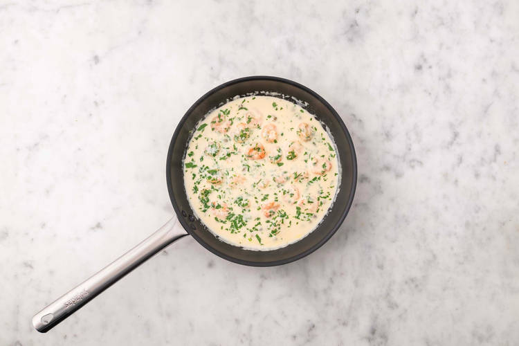 Cuire la sauce crémeuse citronnée aux câpres