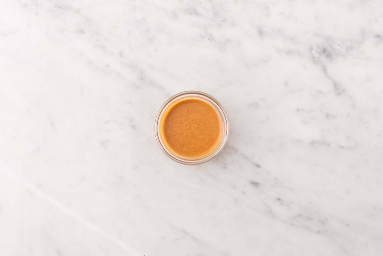 Make peanut sauce