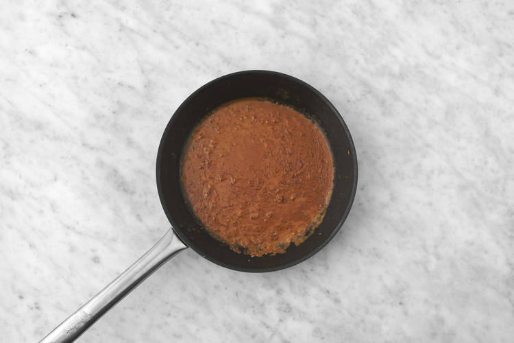 Prepara la salsa