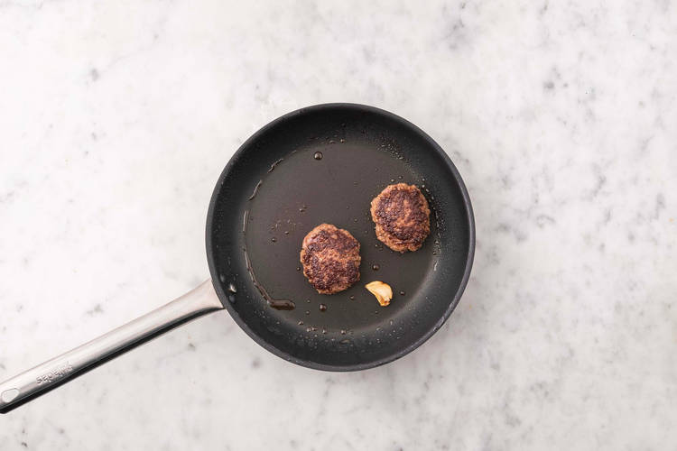 Cuire les steaks