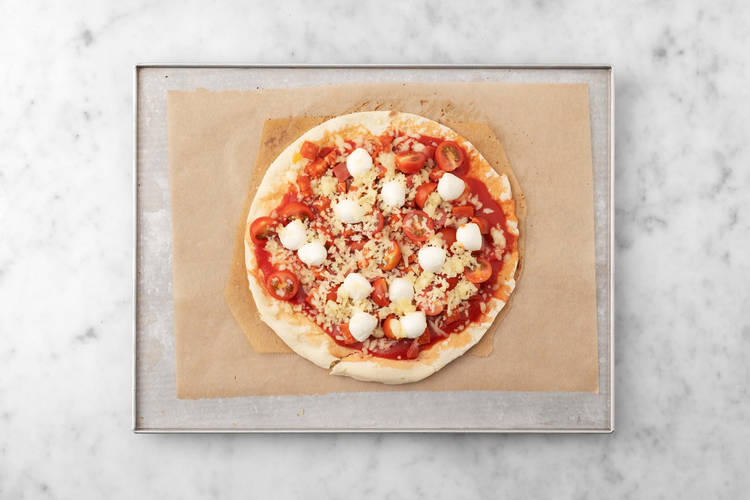 Prepara la pizza