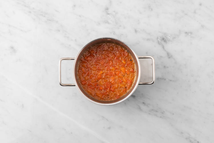 Make tomato jam