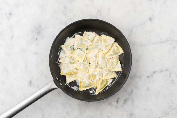 Preparare la fonduta di Grana Padano