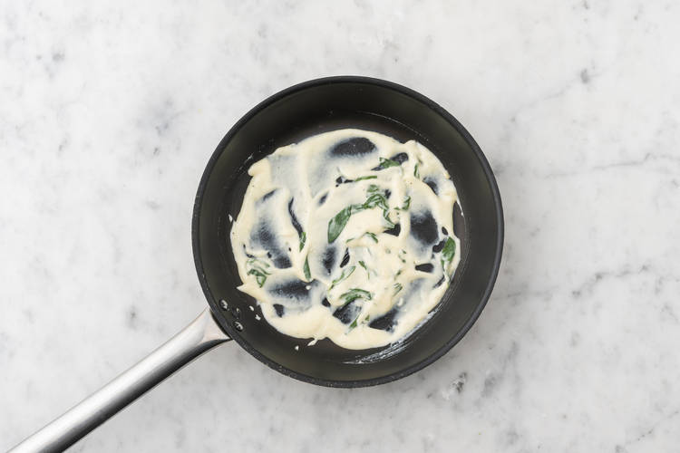 Preparare la fonduta di Grana Padano