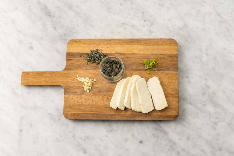 Preparare il formaggio e gli aromi