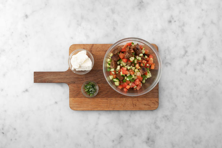 Assemblare la panzanella