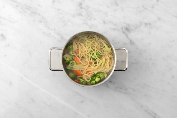 Linguine kochen