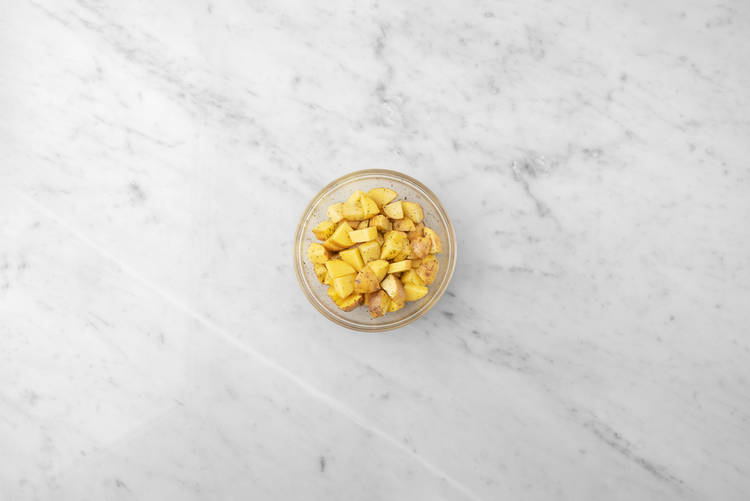 Assaisonner les pommes de terre