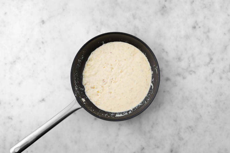 Prepara la bechamel