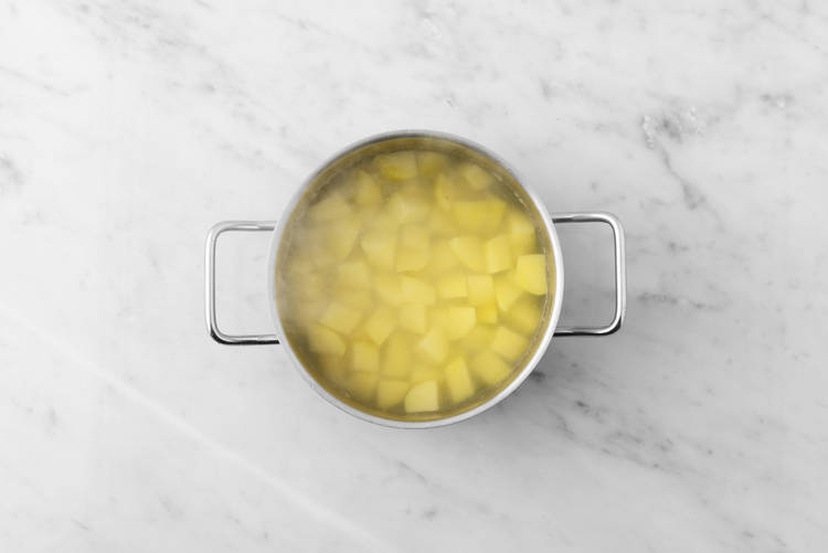 Hierve las patatas