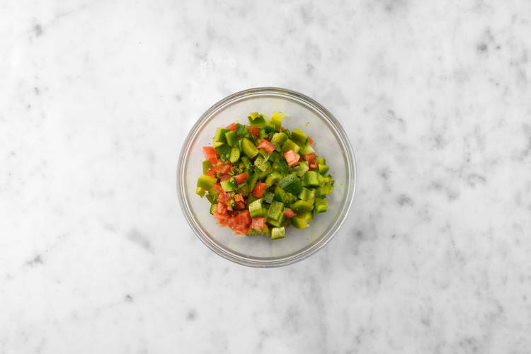 Préparer le pico de gallo