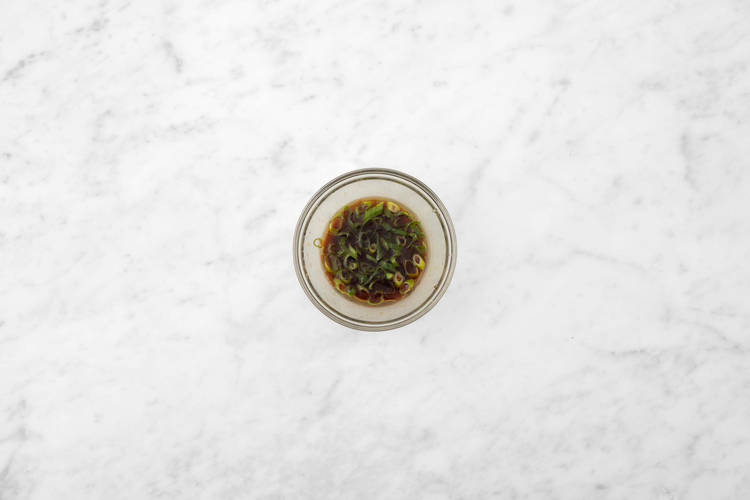 Mariner l'oignon nouveau