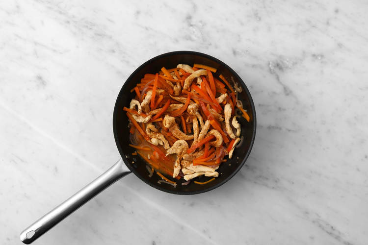 Steg kød og grøntsager