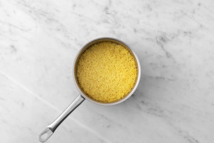 Cook the Turmeric Rice