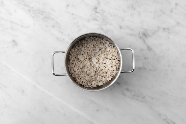 Terminer le riz et le saumon