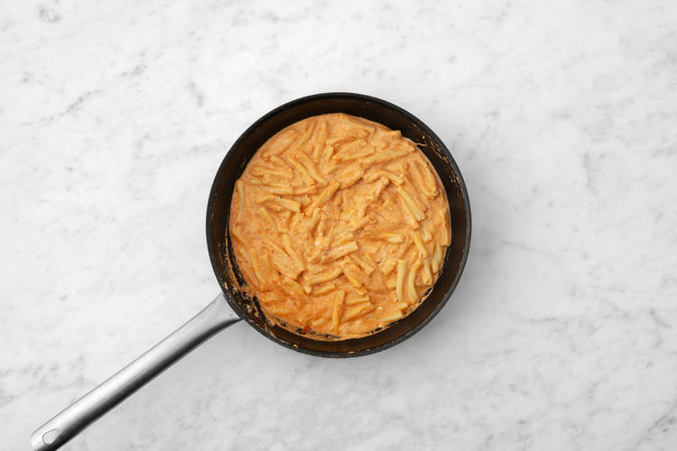 Condire la pasta