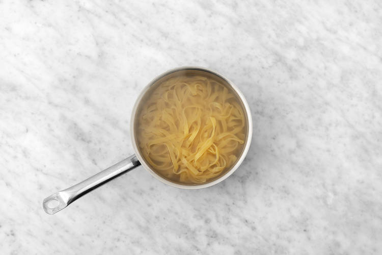 Cuire les tagliatelle maison