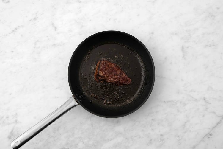 Cuocere la carne