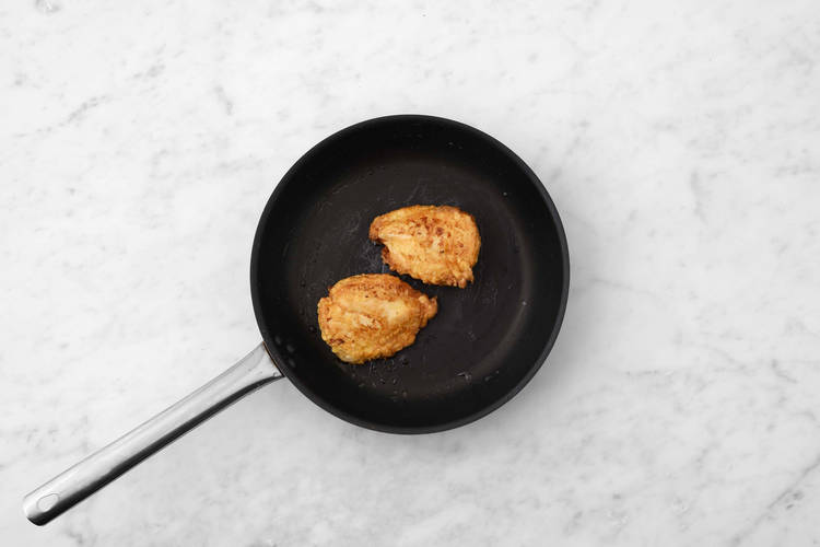 Fríe el pollo