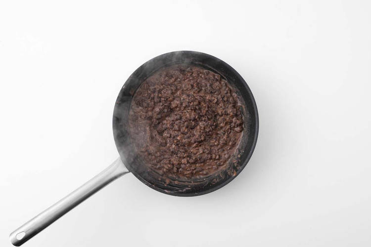 COOK CHIPOTLE BLACK BEANS