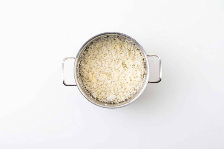 CUIRE LE RIZ AU BEURRE