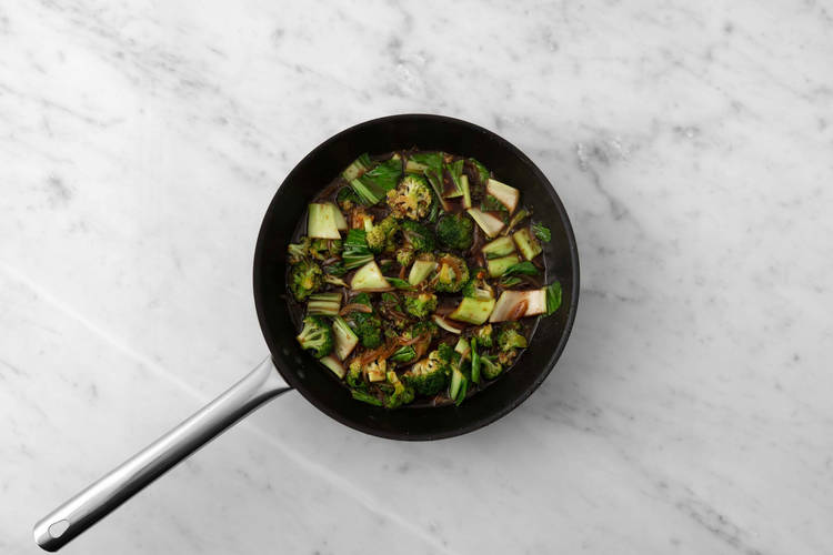 Wok Gemüse braten