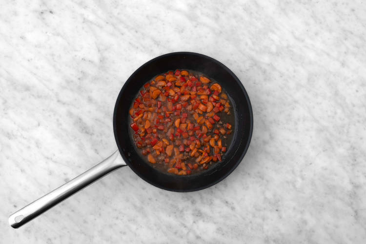 Cuire les légumes et la sauce