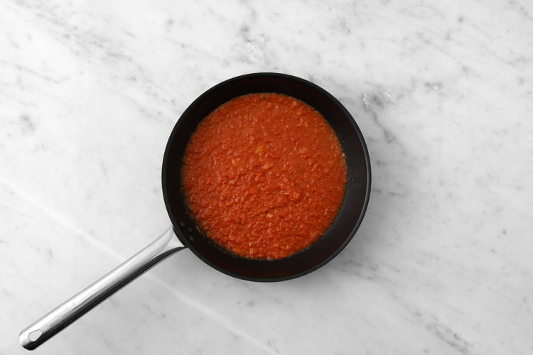Currysauce zubereiten