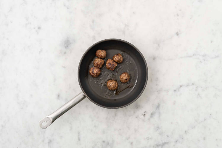 Cuire les boulettes