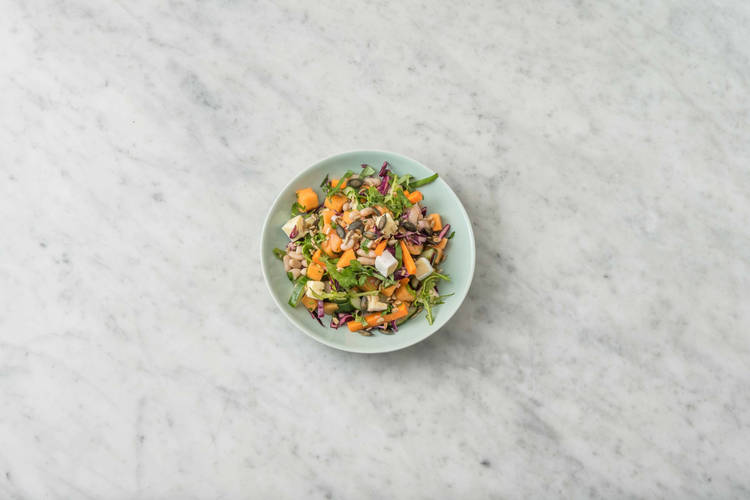 Finir et servir la salade