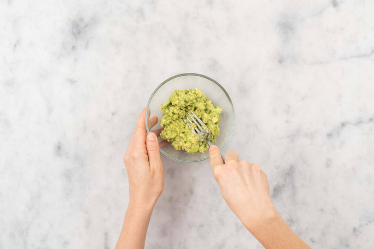 Préparer le guacamole