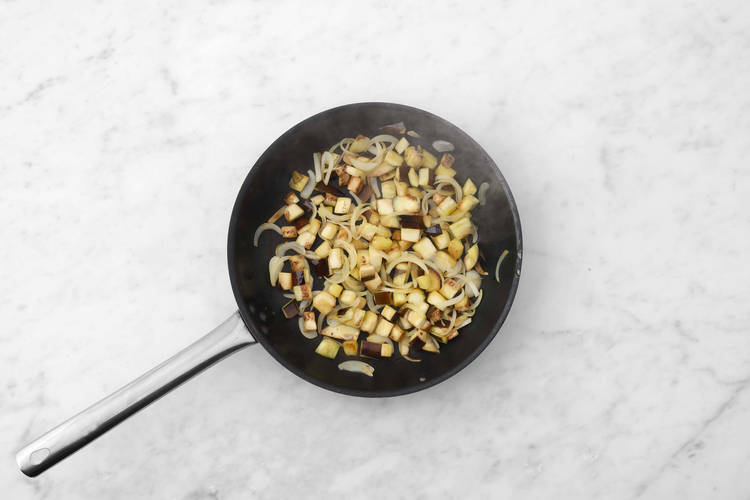 Saltea las verduras