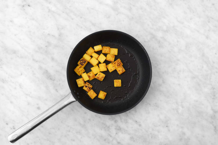 Cuocere la polenta