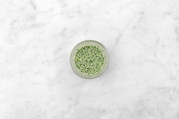 Préparer la sauce verte