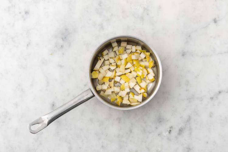 Préparer la compote de poire