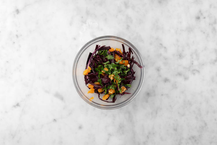 Préparer la salade de chou