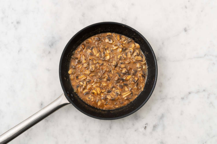 Préparer la sauce aux champignons