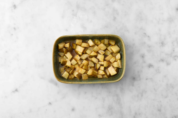 Caramelise the Cinnamon Pears